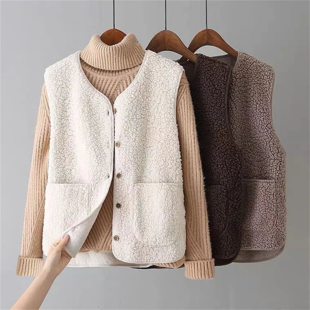 LYDIA - CLASSIC CARDIGAN